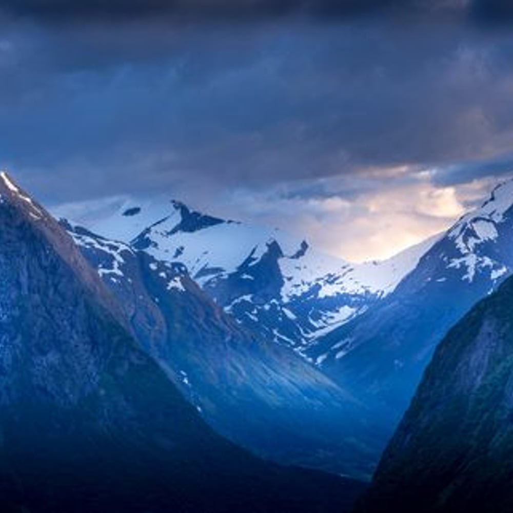 Papiers Peints Panoramique - Dramatic Clouds over Strynefjellet in Norway - New Arrivals