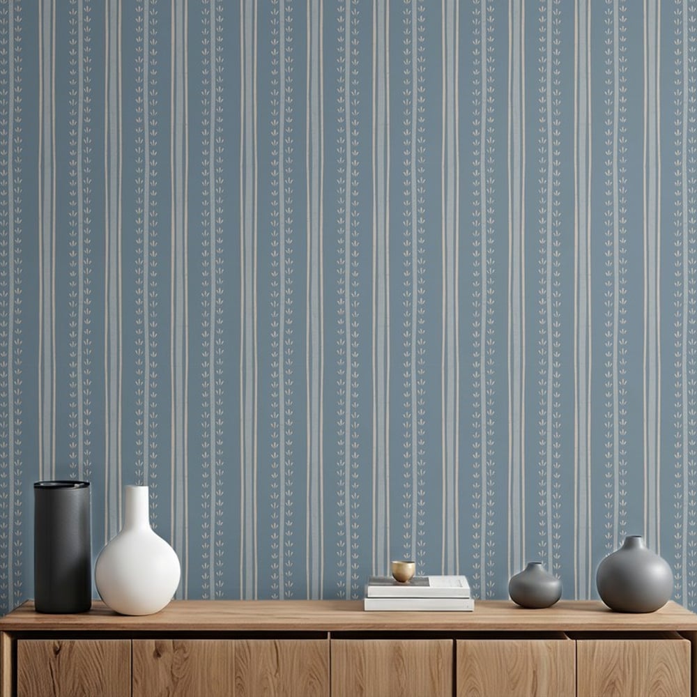Astoria Stripe Blue - Papiers peints - Bleu - Salon - Floral - Wallpassion - Intissé