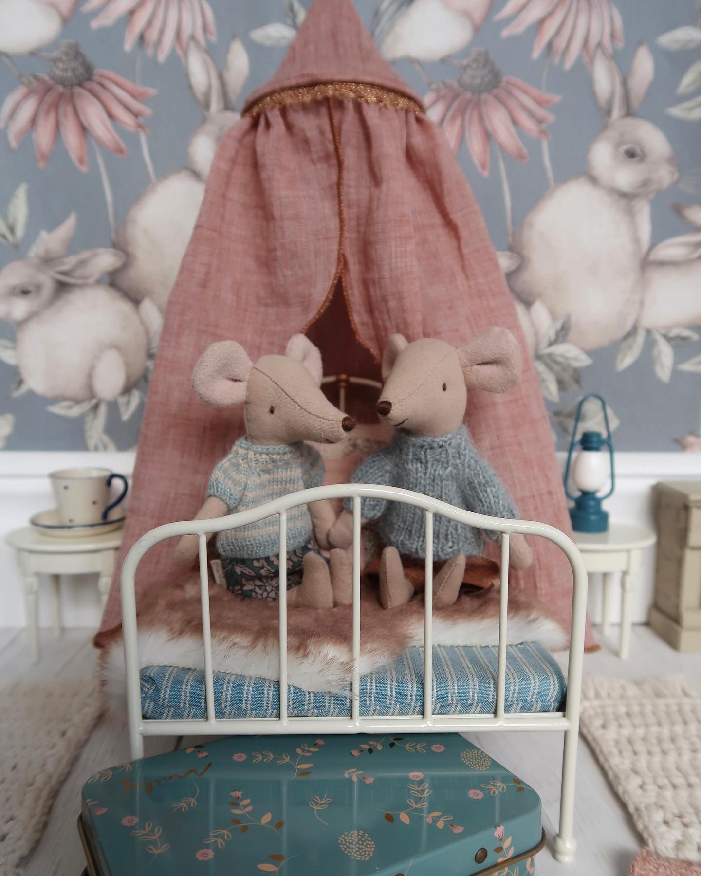ROMANTISK SÄNGHIMMEL 🫶🏼
Nä, men alltså hur fin är inte den här sänghimlen?! Så, så nöjd! Och den är, kanske inte helt otippat, från grafite.se 🫶🏼